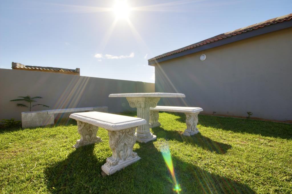 Minilitha Lodge Richards Bay Exterior photo